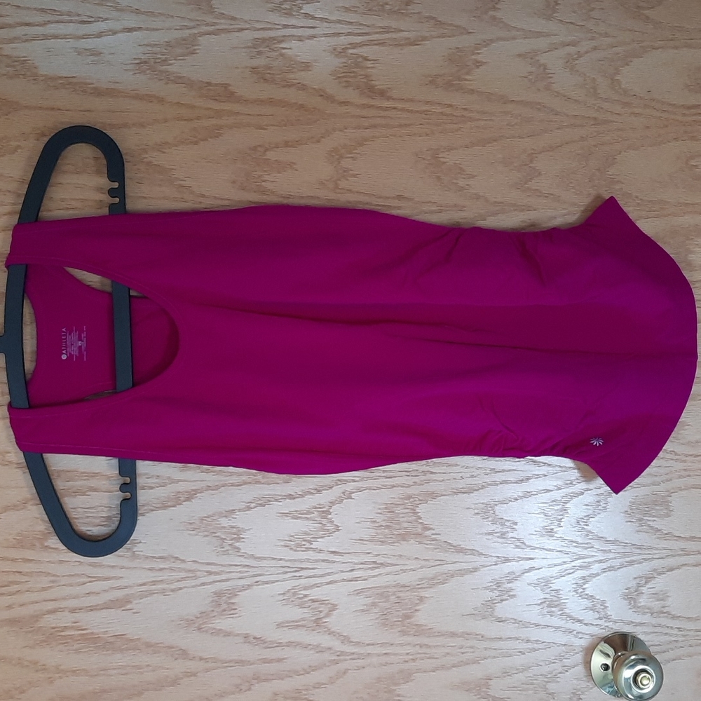 Athleta fushia ruched tank top XS